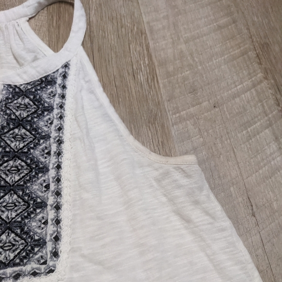 Lucky Brand White Halter Top Embroidered Chest - Picture 6 of 10